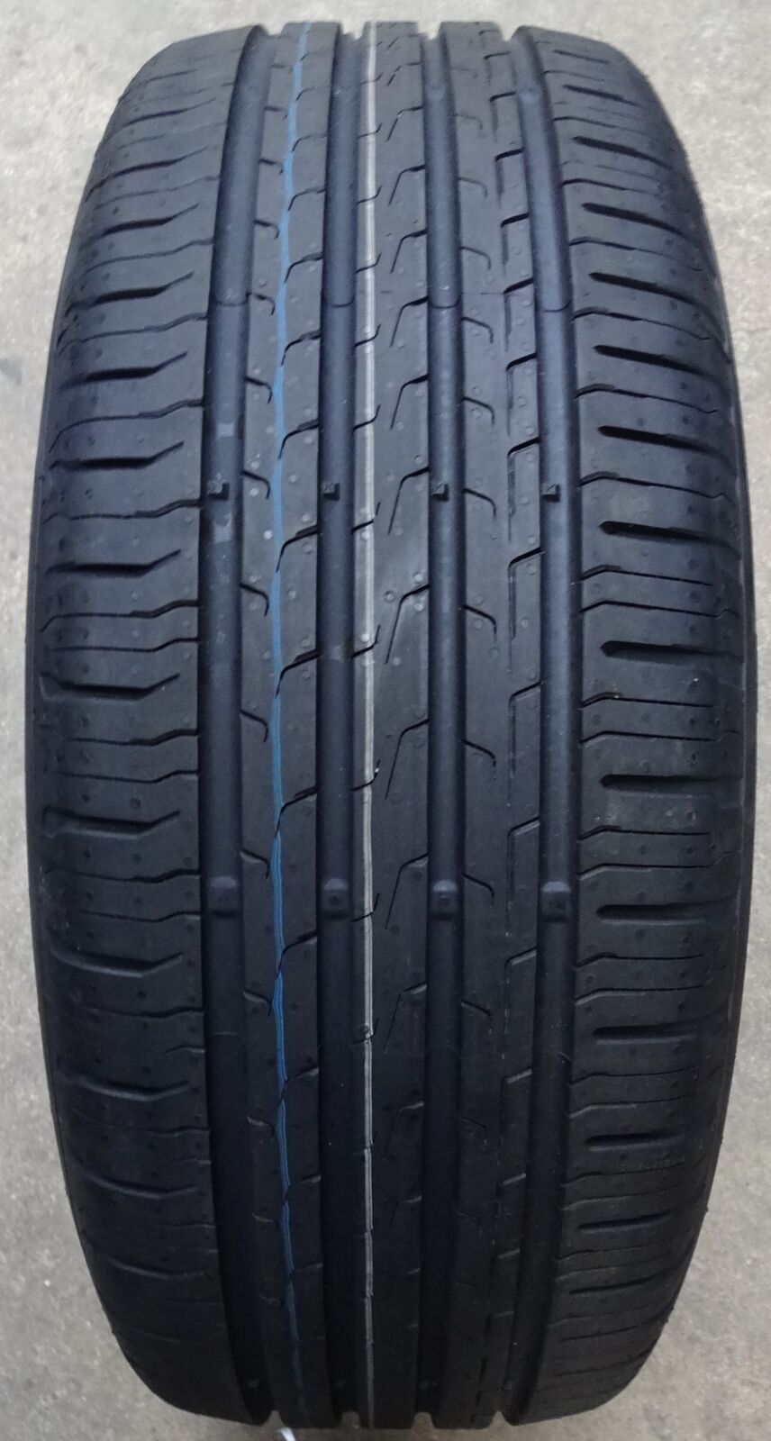 Llanta Continental EcoContact 6 215/65R17 99V