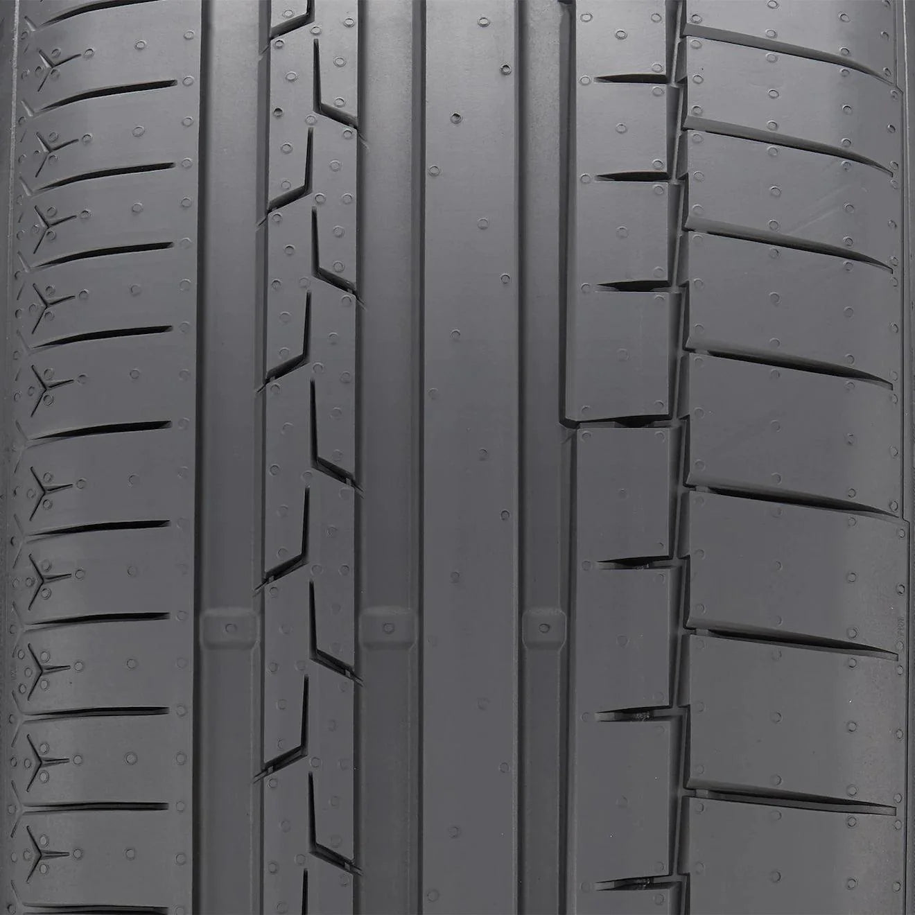 LLANTA CONTINENTAL SPORTCONTACT 6 295/35R23 108Y