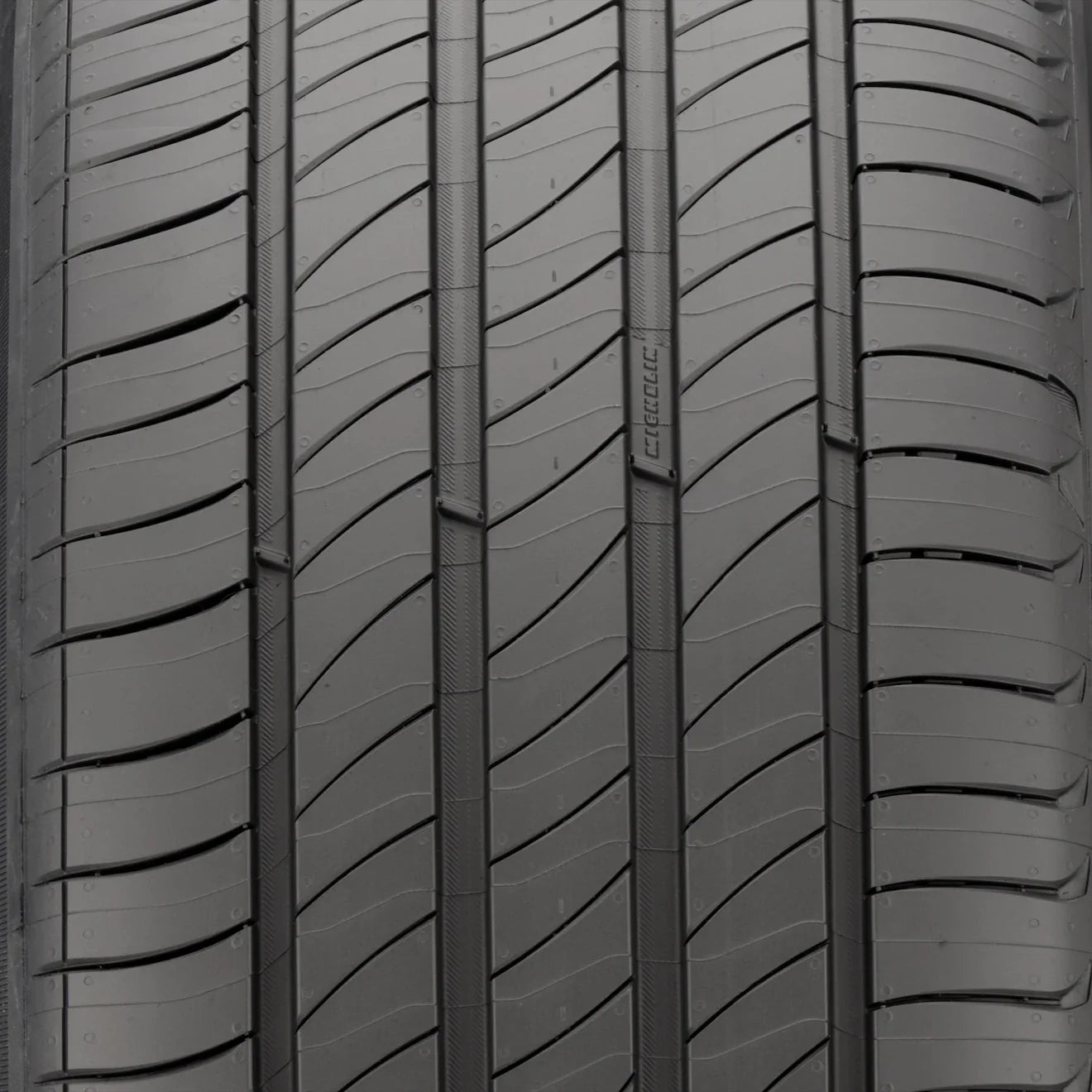 LLANTA  MICHELIN PRIMACY 4+ 235/45R17 94Y
