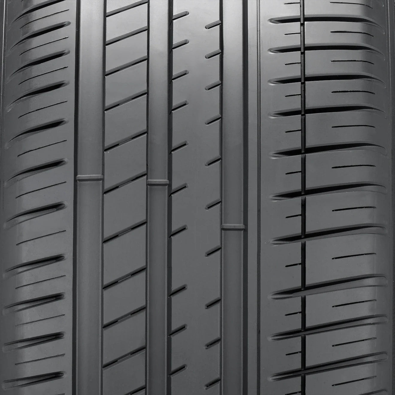 LLANTA  MICHELIN PILOT SPORT 3 245/45R19 102Y  MO